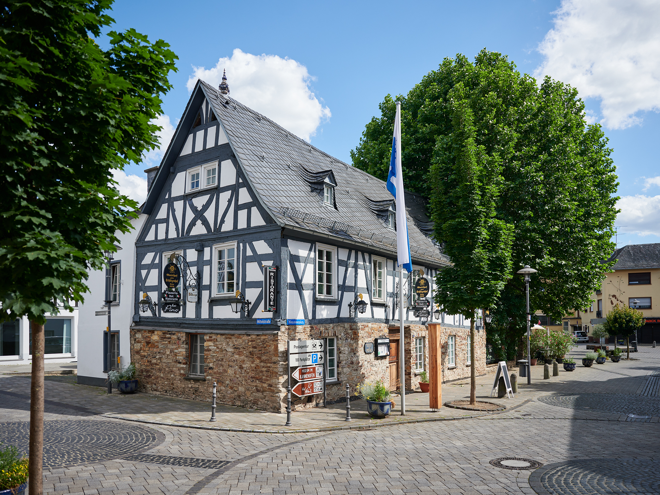 Höhr Grenzhausen - Natur Kultur Keramik - Fachwerk