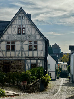 Perfekt restauriertes Fachwerkhaus in Grenzhausen